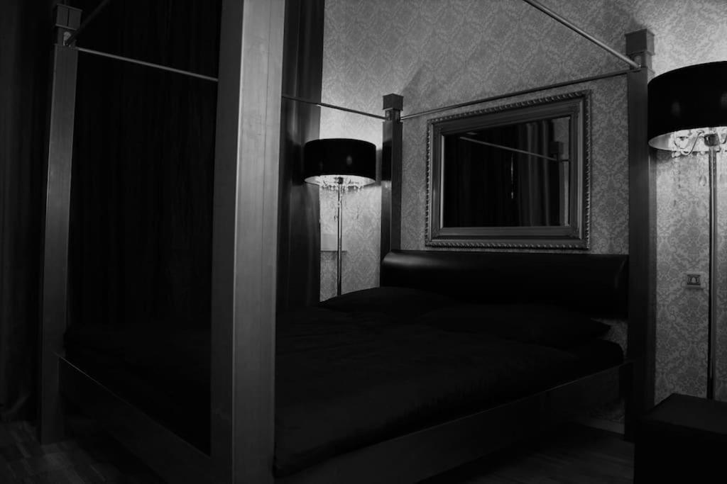 Fetischhaus Sm Apartment/Ferienwohnung 비스바덴 외부 사진